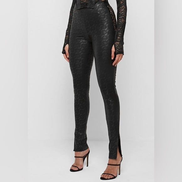 MANIERE DE VOIR VEGAN LEATHER & LACE LEGGINGS & BUSTIER TOP SET - BLACK - US0 - Picture 3 of 10